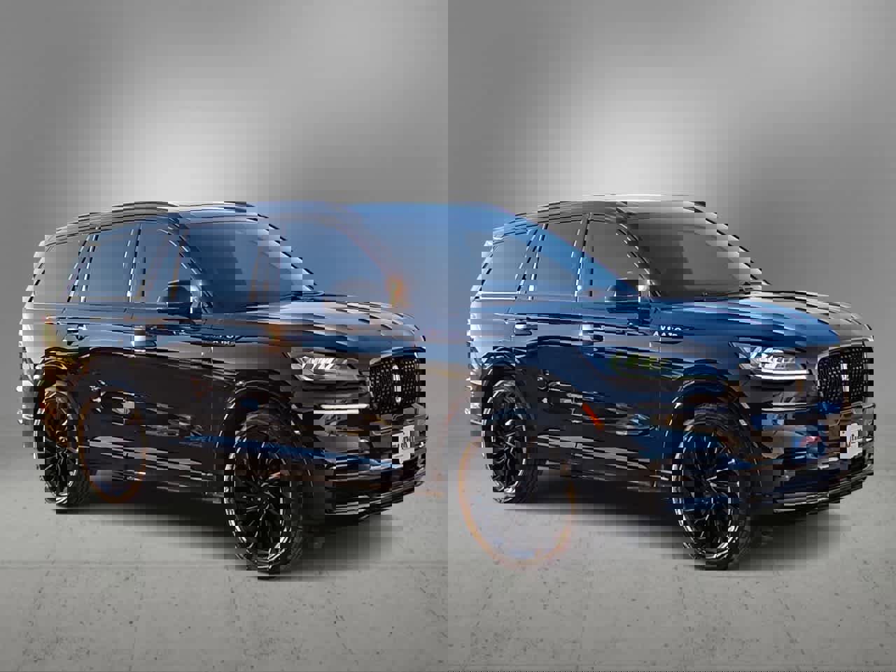 Used 2024 Lincoln Aviator Reserve w/ Equipment Group 201A RWD image 2