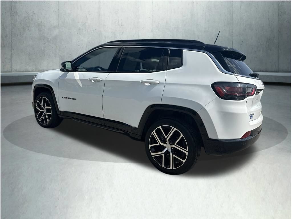 Used 2024 Jeep Compass Limited w/ Elite Group AWD/4WD image 7
