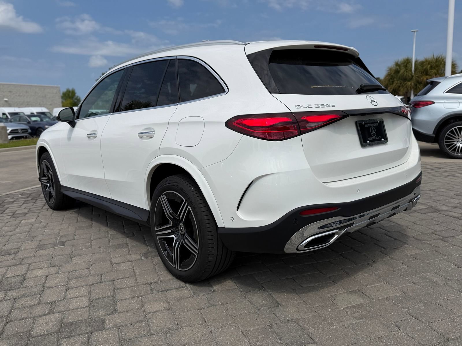Certified 2025 Mercedes-Benz GLC 350e 4MATIC image 11