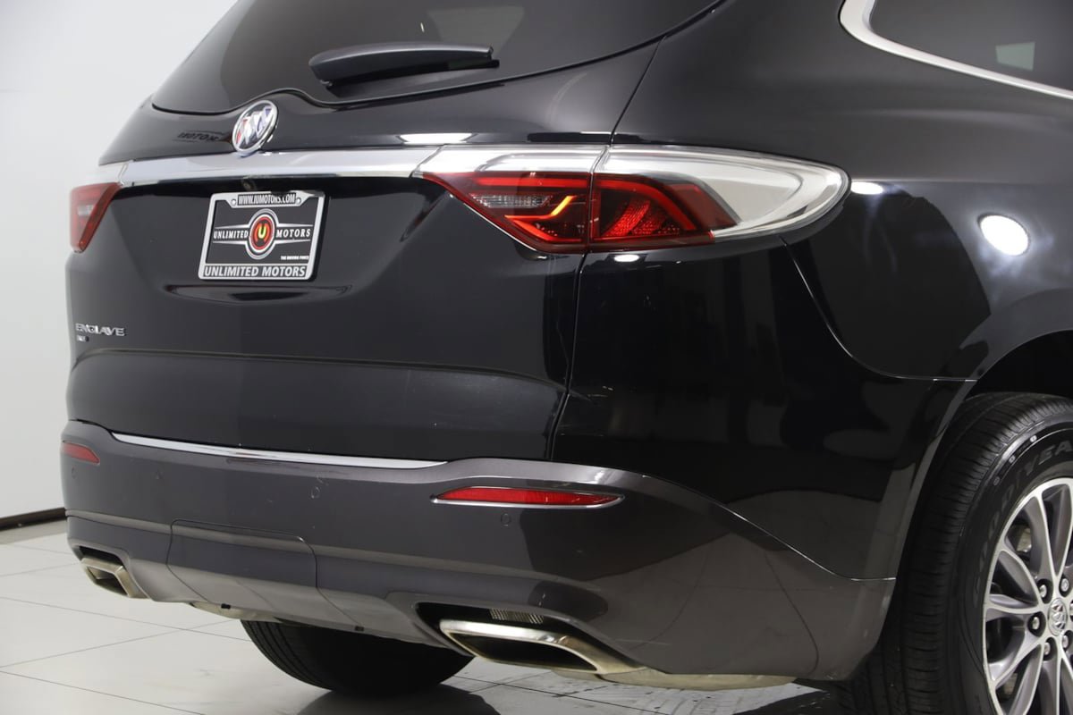Used 2023 Buick Enclave Essence AWD/4WD image 42