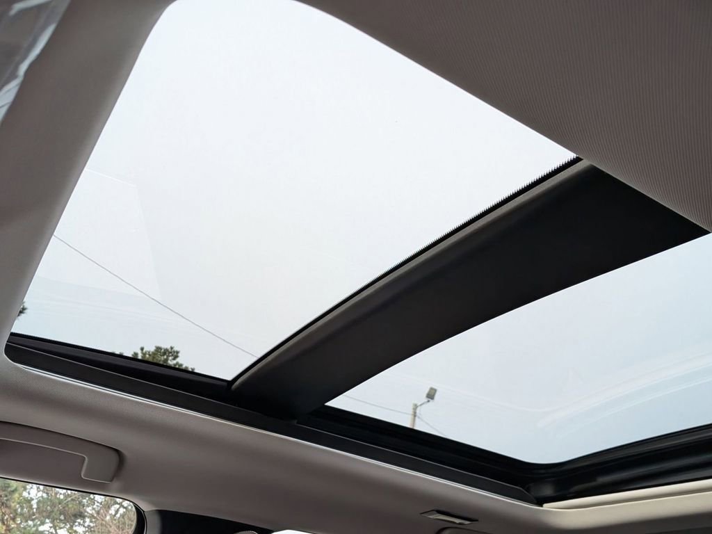 New 2026 Mitsubishi Outlander SE AWD/4WD image 12