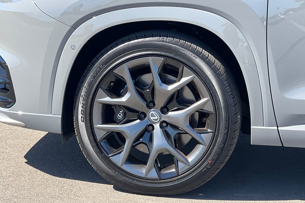 New 2026 Lexus TX 500h AWD image 24