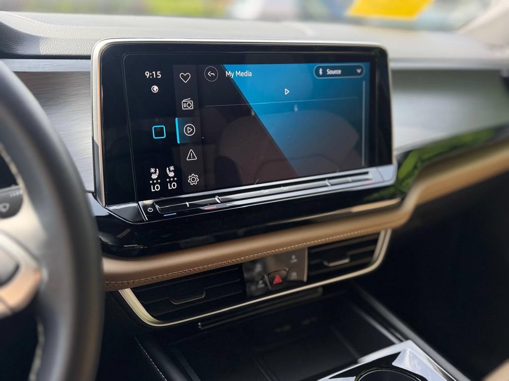Used 2024 Volkswagen Atlas Cross Sport SE w/ Panoramic Sunroof Package AWD/4WD image 15