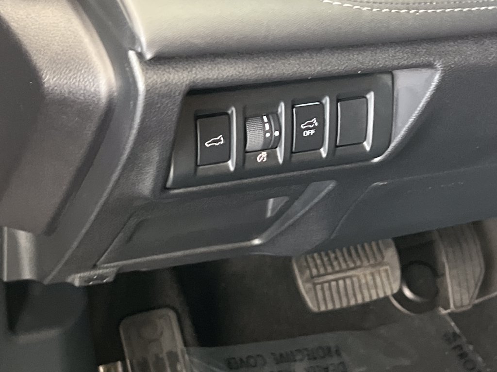 Used 2020 Subaru Outback Touring XT AWD/4WD image 32