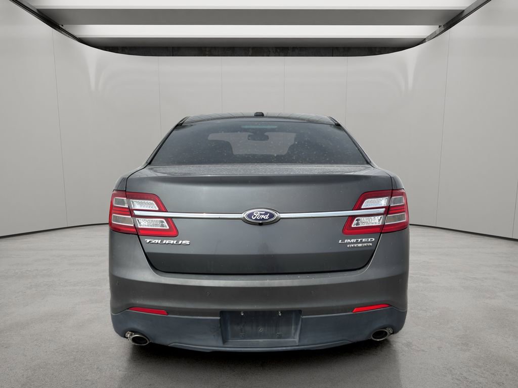 Used 2017 Ford Taurus Limited image 4
