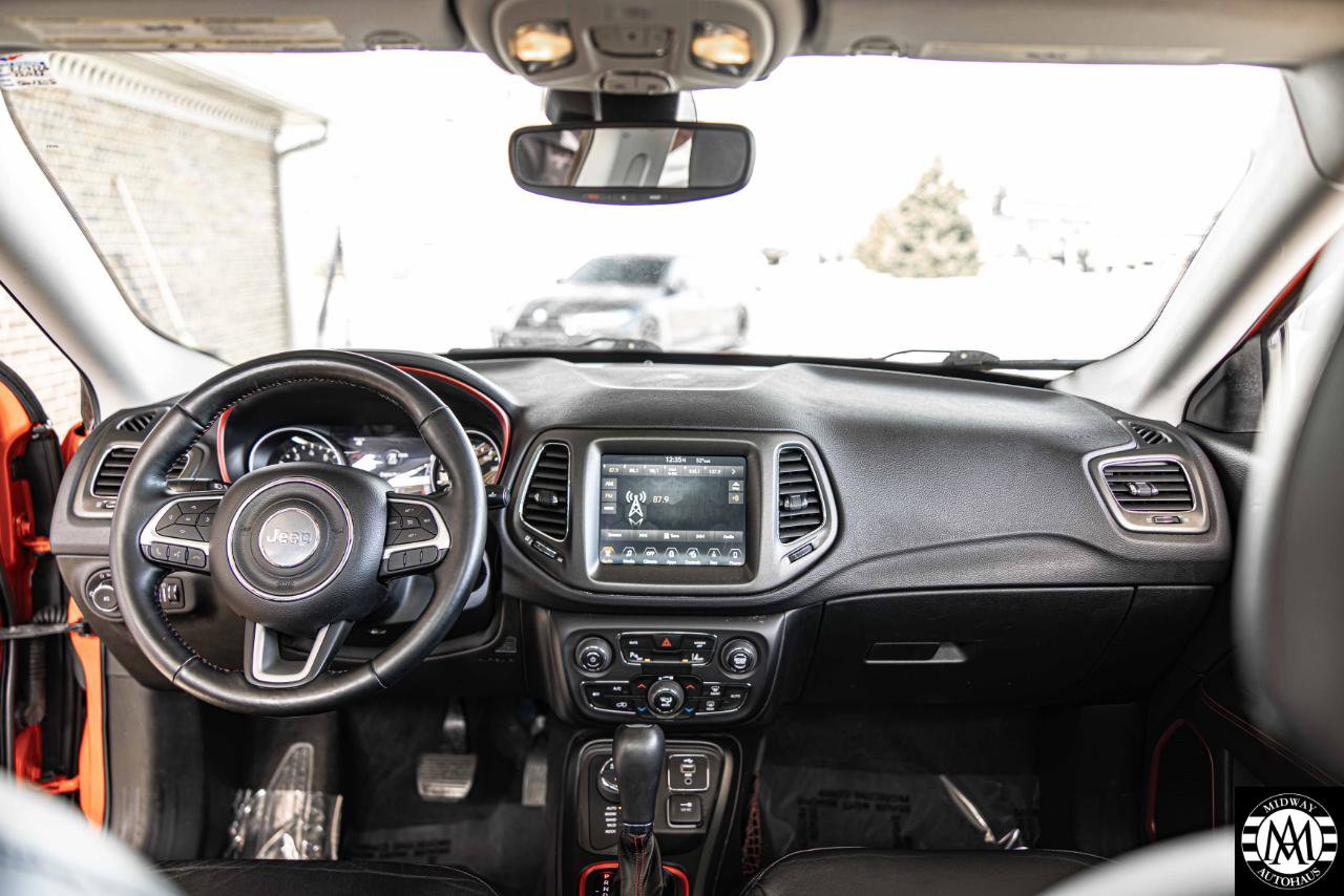 Used 2018 Jeep Compass Trailhawk w/ Leather Interior Group image 15