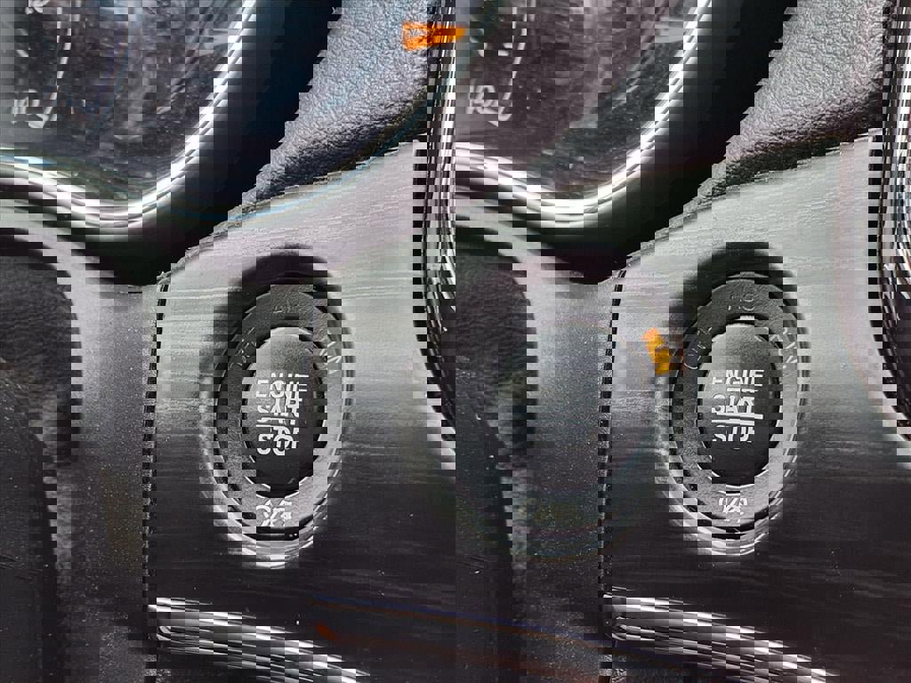 Certified 2022 Jeep Grand Cherokee Limited image 11