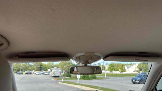 Used 2005 Mercedes-Benz E 320 Sedan image 22