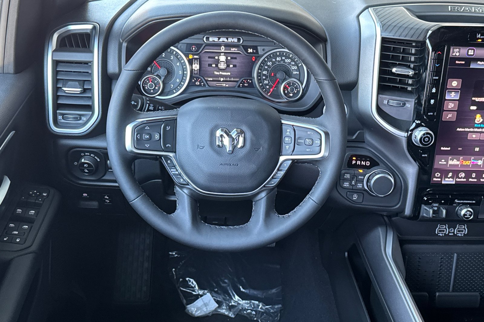 New 2026 RAM 1500 Big Horn AWD/4WD image 13