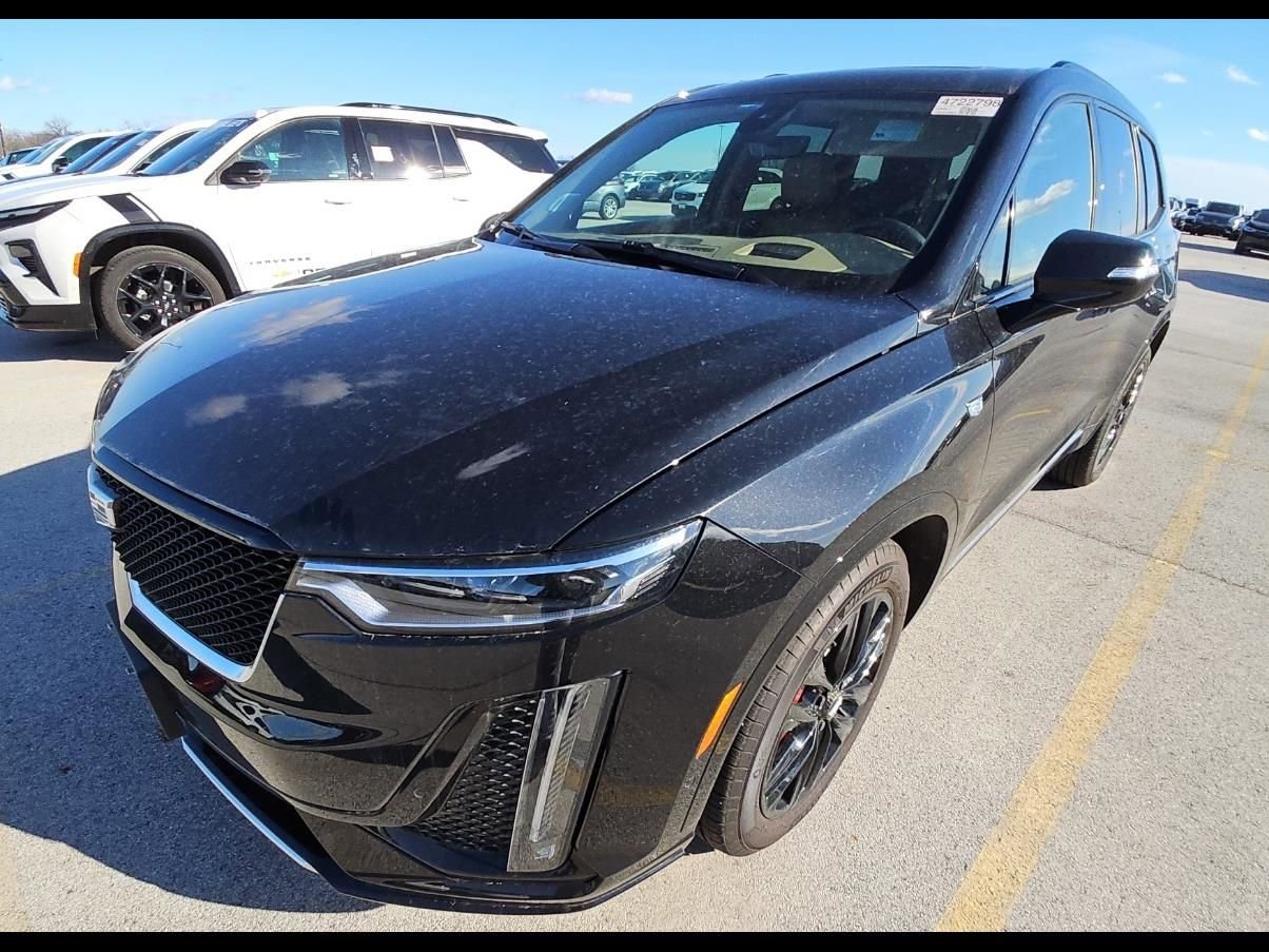 Certified 2025 Cadillac XT6 Sport w/ Platinum Package image 2
