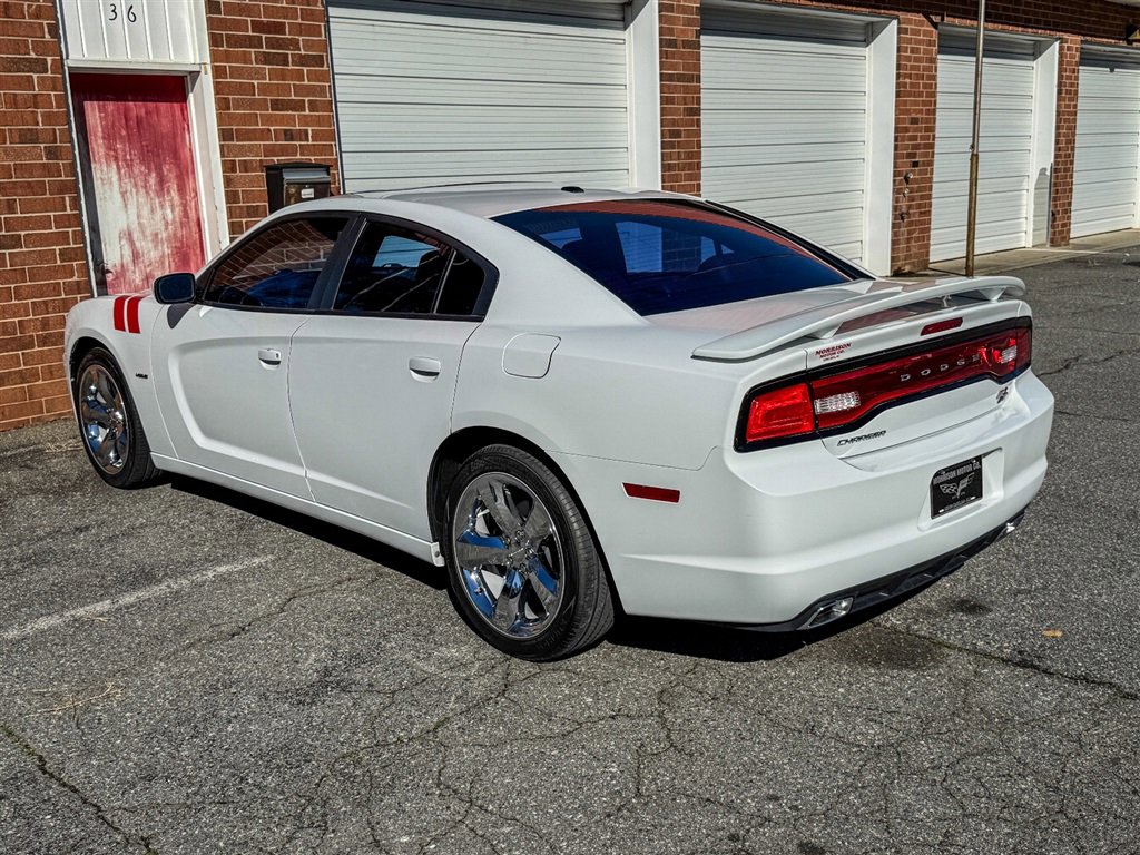 Used 2014 Dodge Charger R/T image 21
