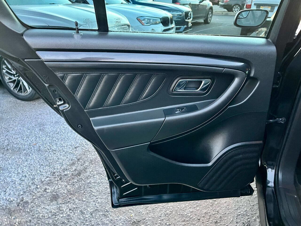 Used 2013 Ford Taurus SHO AWD/4WD image 12