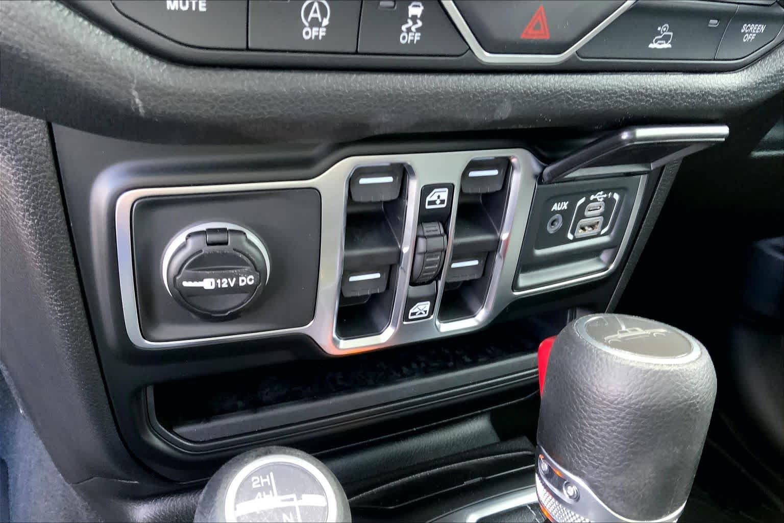 New 2026 Jeep Gladiator Sport AWD/4WD image 16