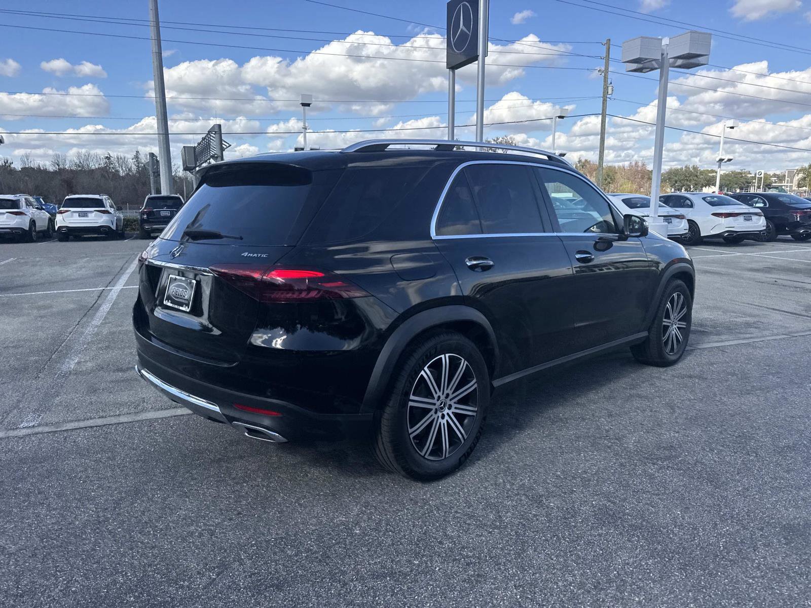 Certified 2024 Mercedes-Benz GLE 350 4MATIC image 3