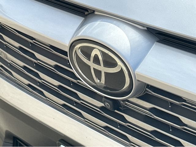 Used 2021 Toyota RAV4 Limited FWD image 40