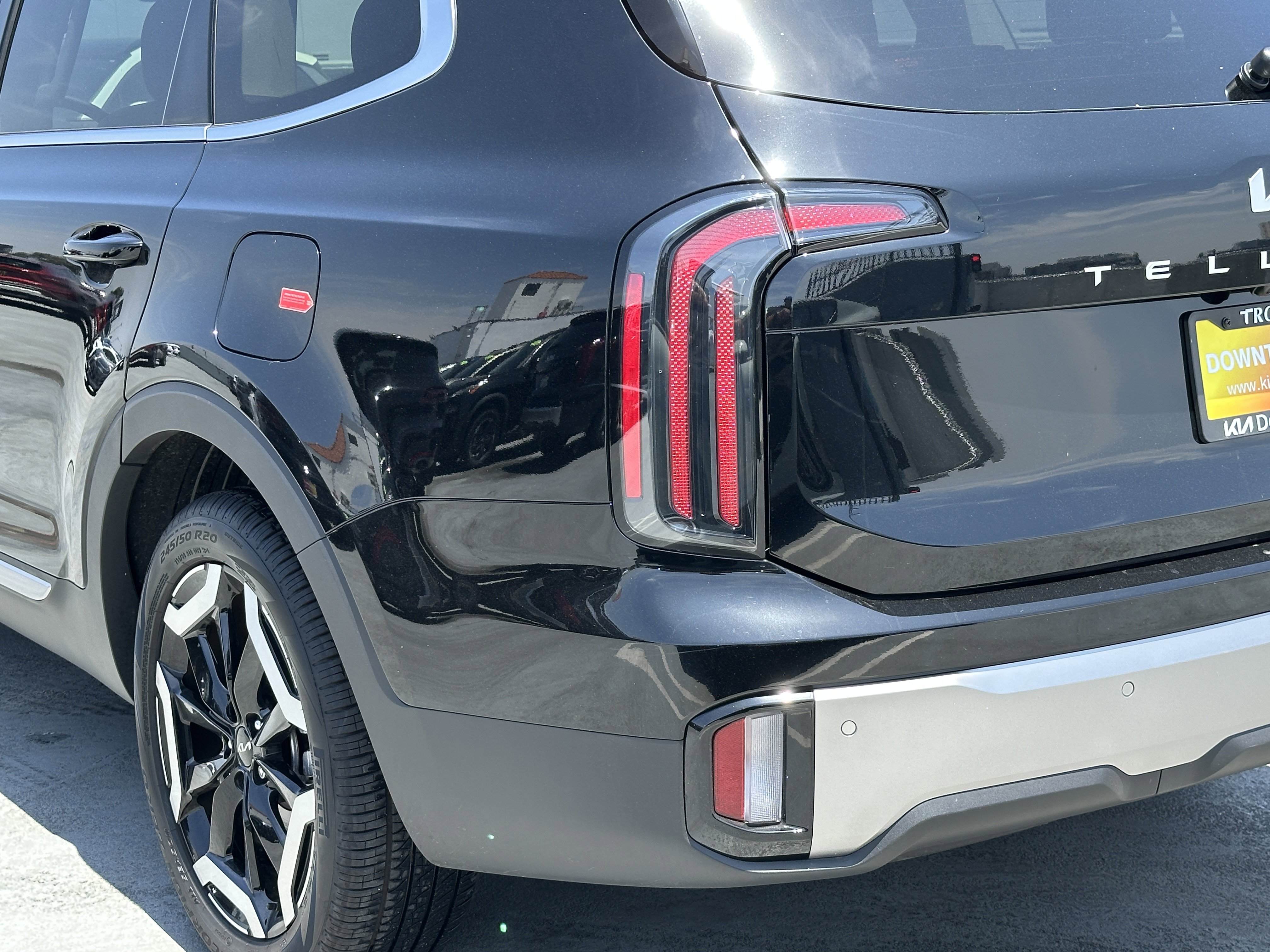 Certified 2025 Kia Telluride EX FWD image 5