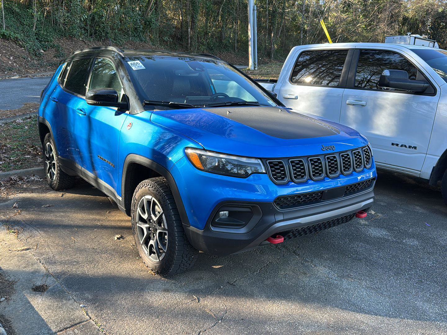 Used 2024 Jeep Compass Trailhawk w/ Trailhawk Elite Group image 4