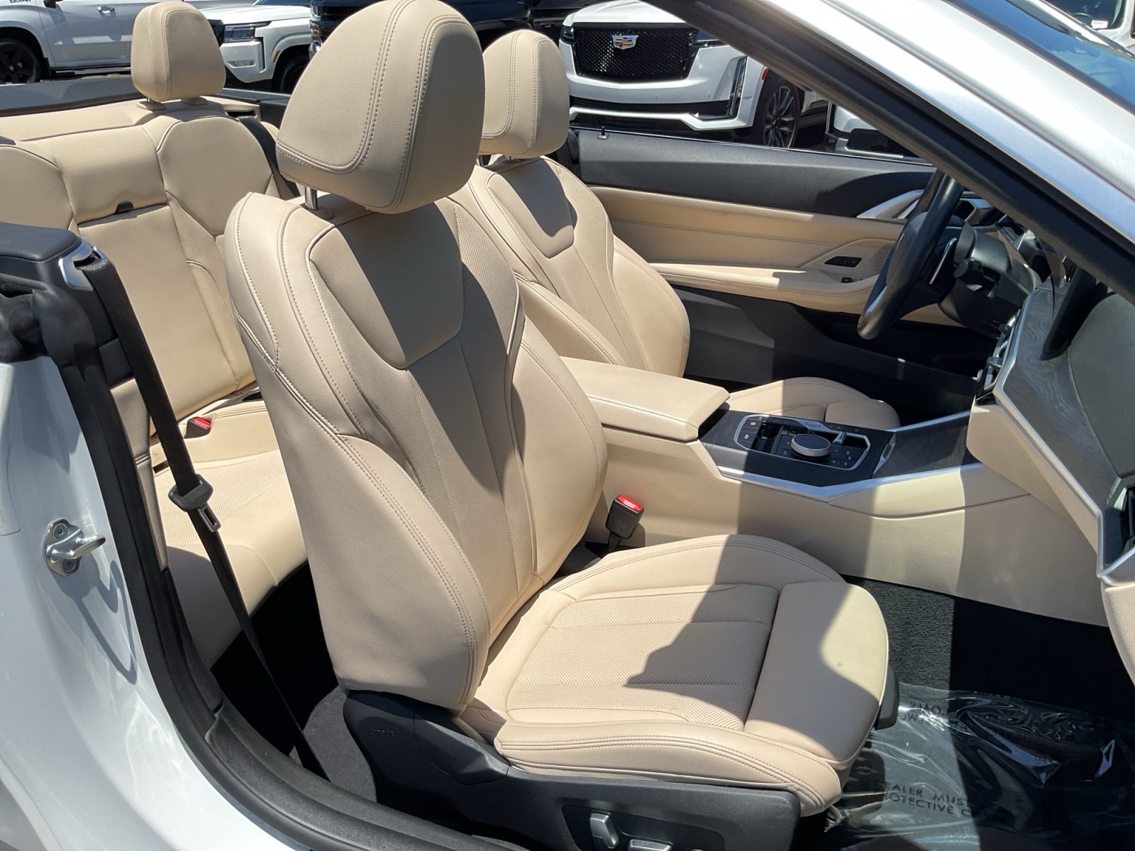 Used 2024 BMW 430i Convertible w/ Premium Package RWD image 21