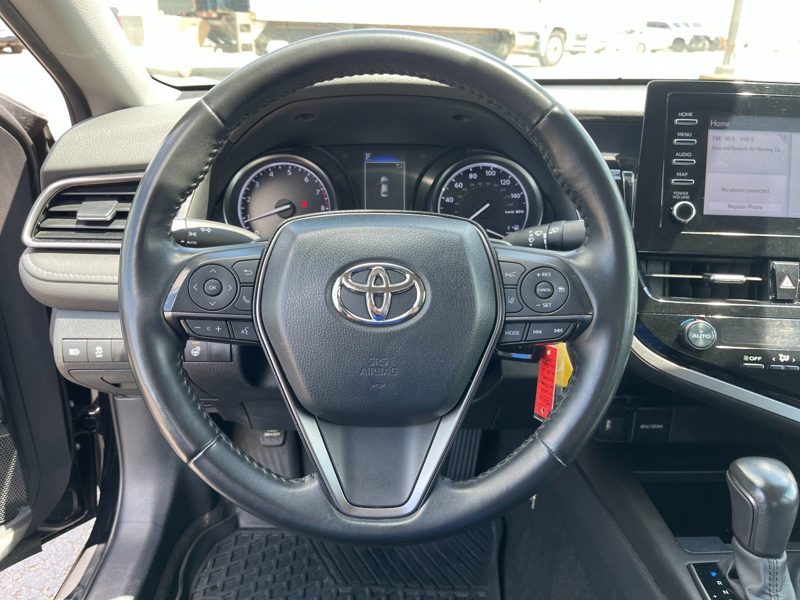 Used 2023 Toyota Camry SE FWD image 23