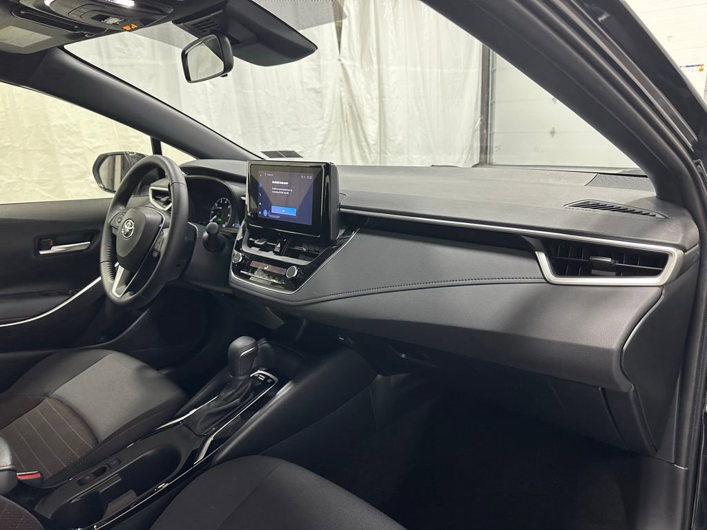 Used 2025 Toyota Corolla SE FWD image 61
