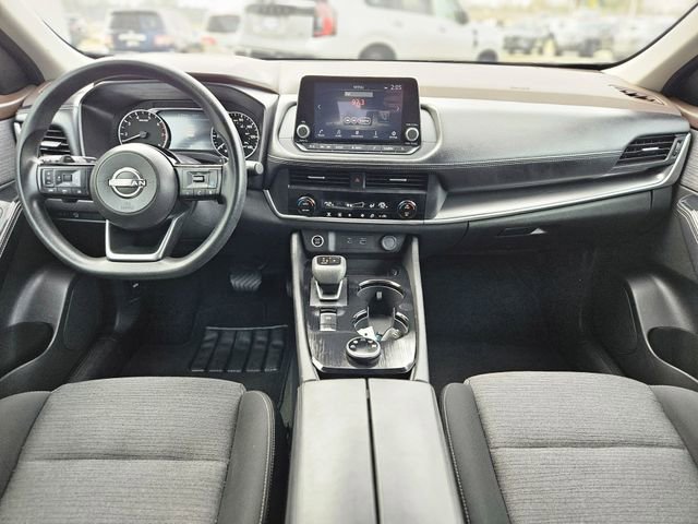 Certified 2023 Nissan Rogue SV image 15