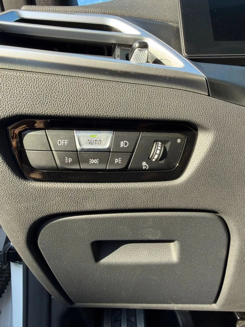 Used 2026 BMW M4 Coupe w/ Executive Package RWD image 29