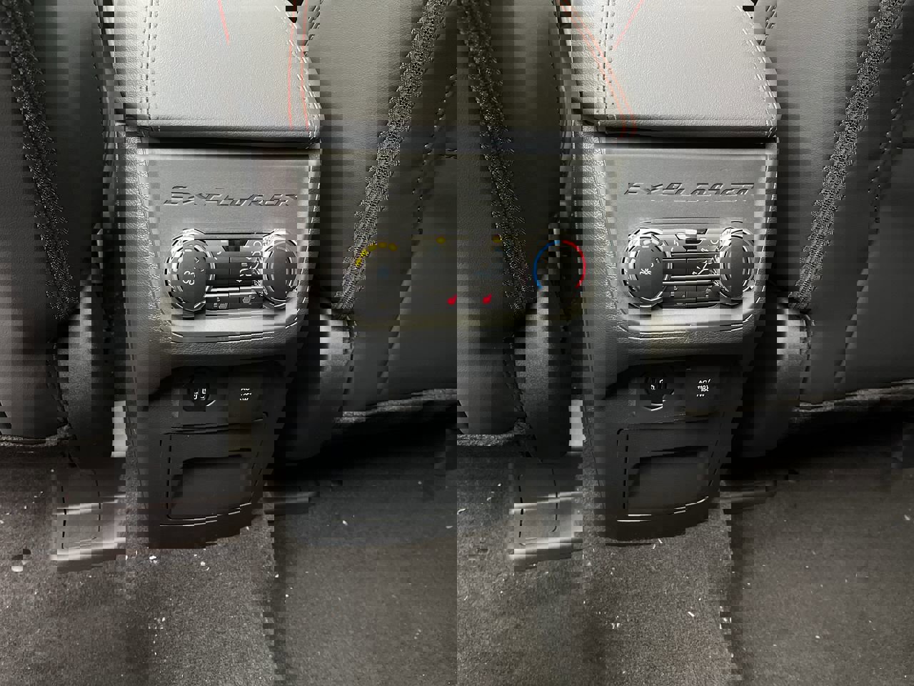 New 2026 Ford Explorer ST w/ Sun And Sound Package image 13