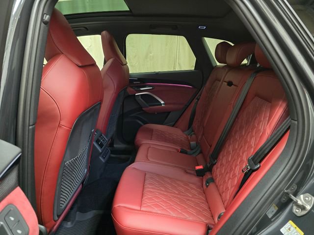 New 2025 Audi SQ5 Prestige image 26