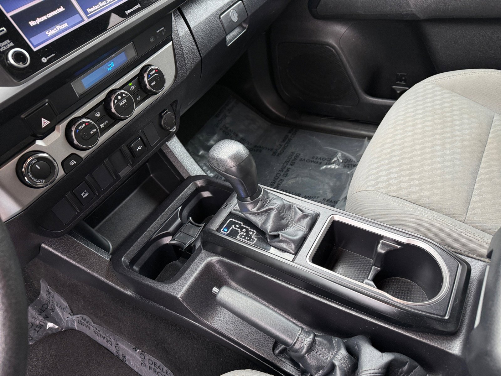 Used 2022 Toyota Tacoma SR w/ SX Package AWD/4WD image 13