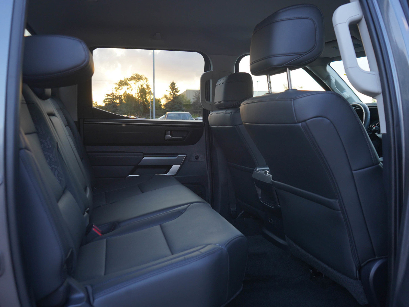 Used 2024 Toyota Tundra SR5 w/ SR5 Premium Package AWD/4WD image 14