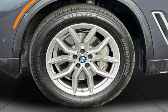 Used 2021 BMW X5 sDrive40i w/ Parking Assistance Package image 26
