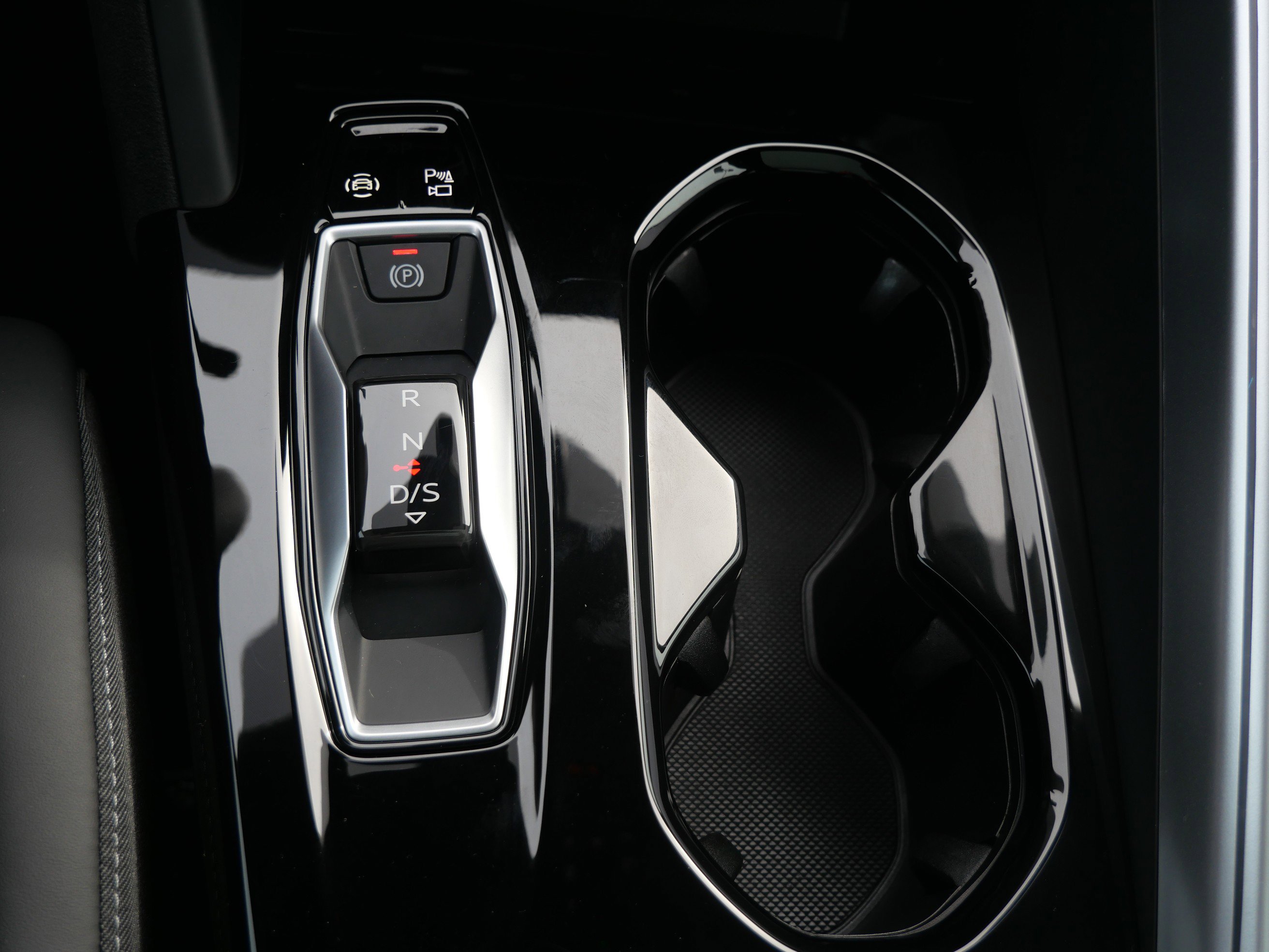 Used 2025 Audi SQ5 Premium Plus image 26