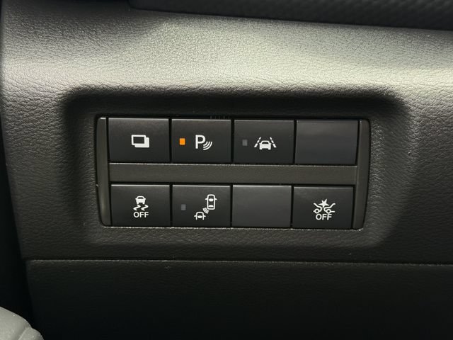 Used 2022 Nissan Kicks S FWD image 17
