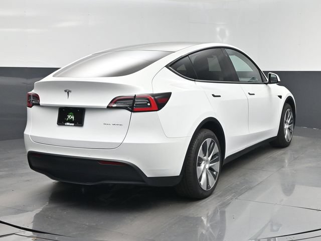Used 2020 Tesla Model Y Long Range AWD/4WD image 28