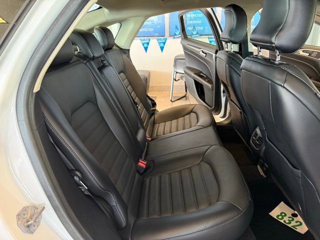 Used 2017 Ford Fusion SE w/ Equipment Group 602A image 23
