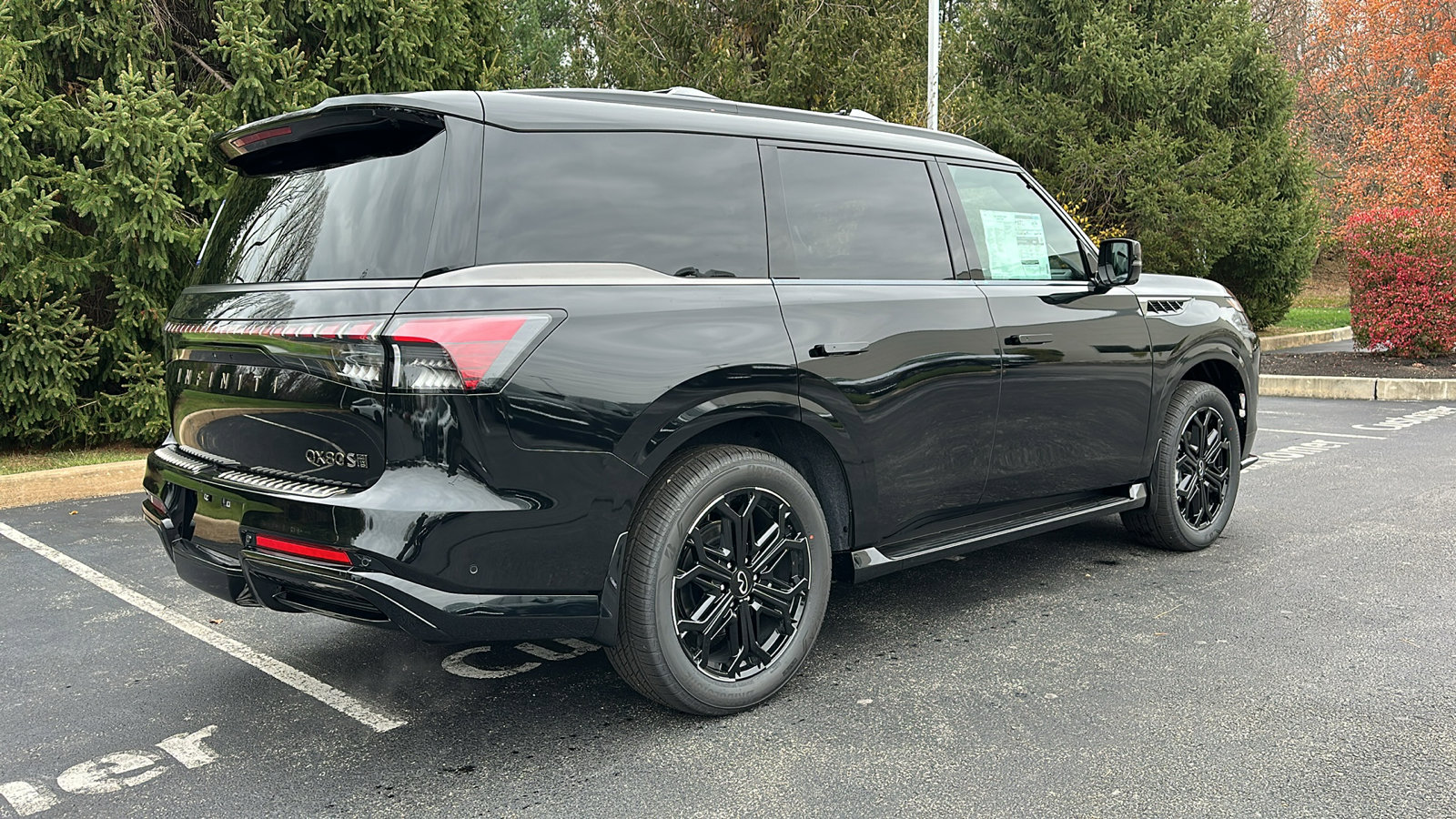 New 2026 INFINITI QX80 4WD w/ Sport Exterior Package image 5