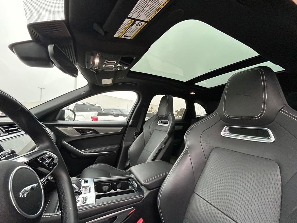 Used 2024 Jaguar F-PACE R-Dynamic S image 12