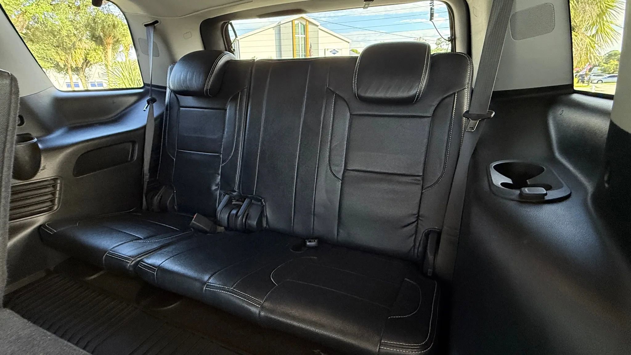 Used 2018 GMC Yukon SLE w/ Convenience Package image 17