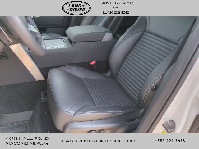 Used 2026 Land Rover Discovery S AWD/4WD image 12