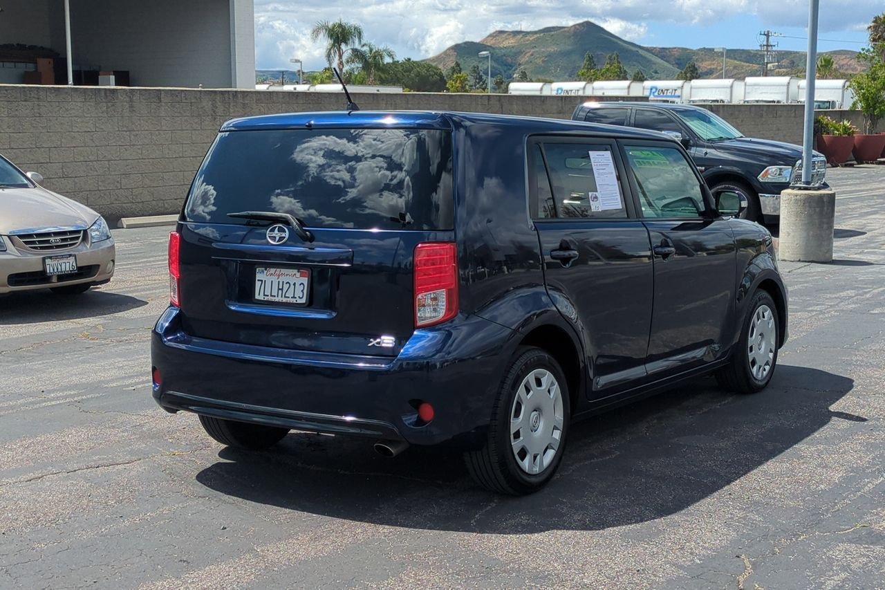 Used 2015 Scion xB image 6