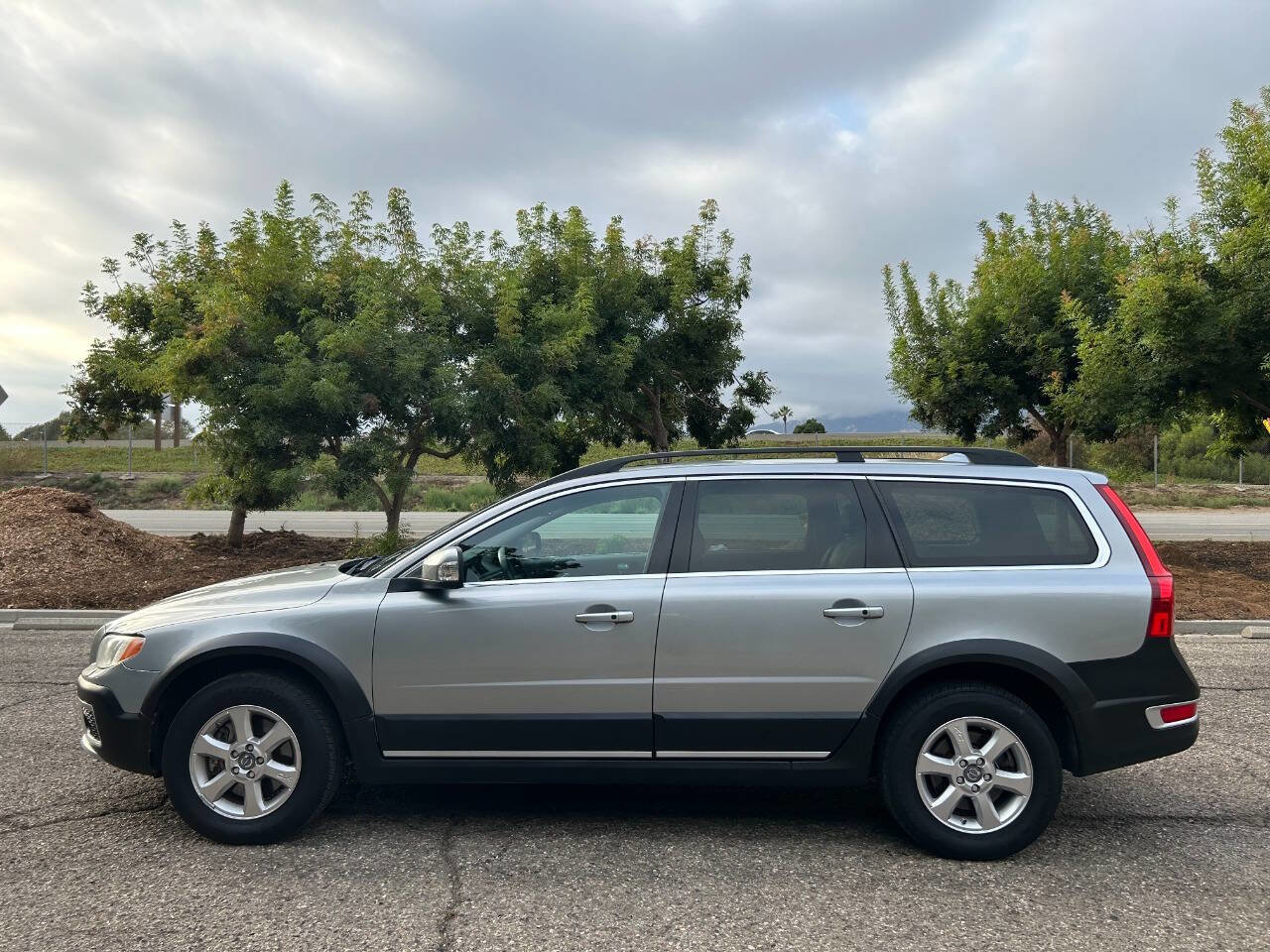 Used 2013 Volvo XC70 3.2 image 24