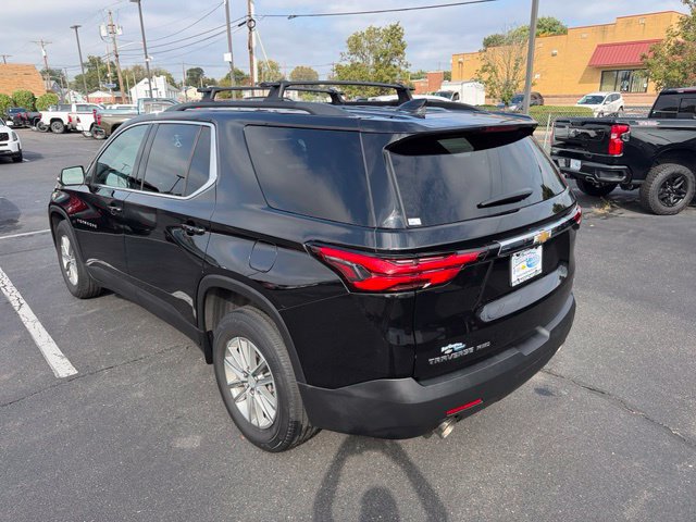 Certified 2023 Chevrolet Traverse LT w/ Rear Camera Mirror Package AWD/4WD image 9