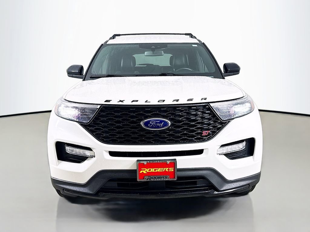 Used 2022 Ford Explorer ST image 2