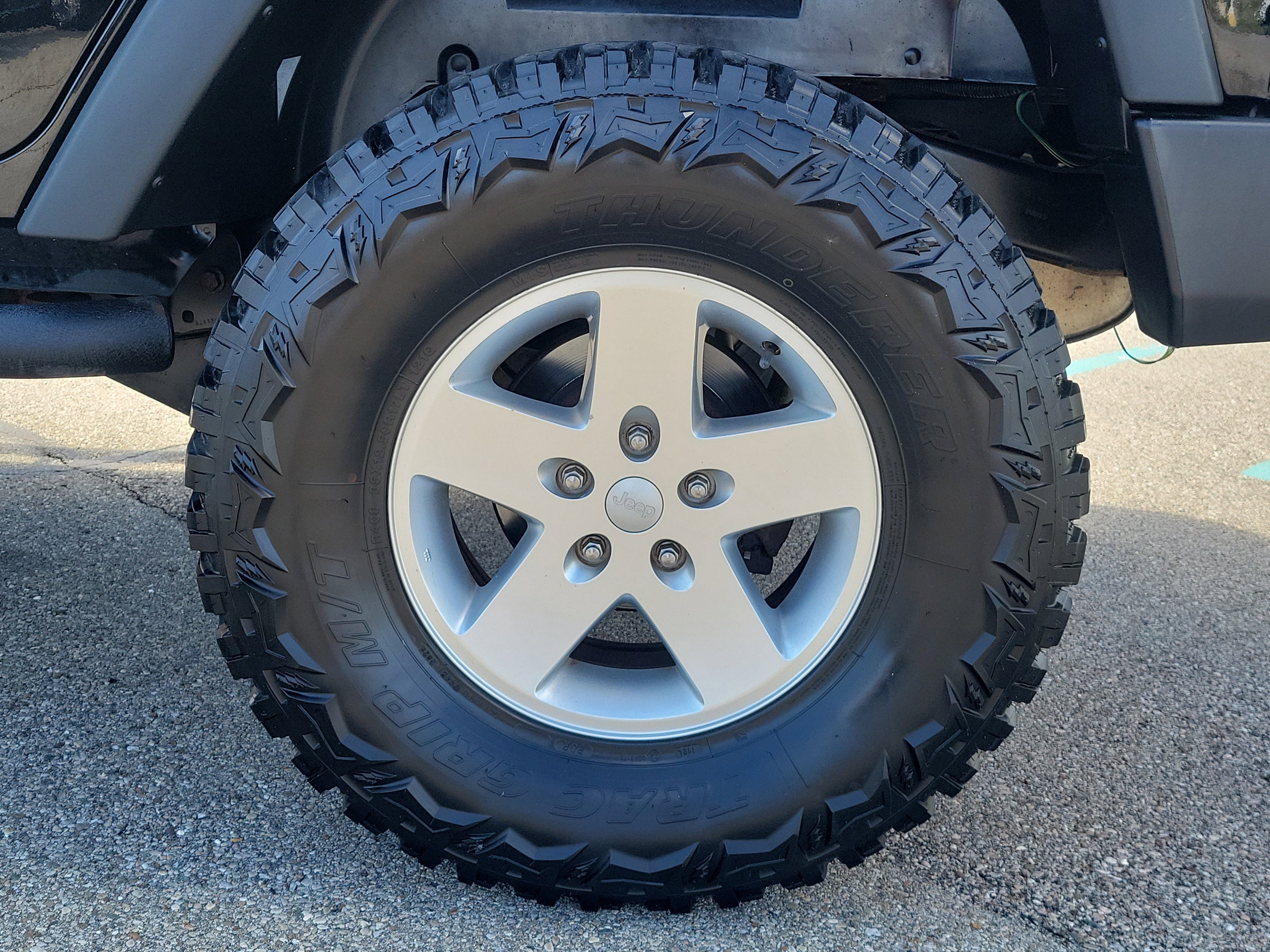 Used 2016 Jeep Wrangler Unlimited Sport image 5