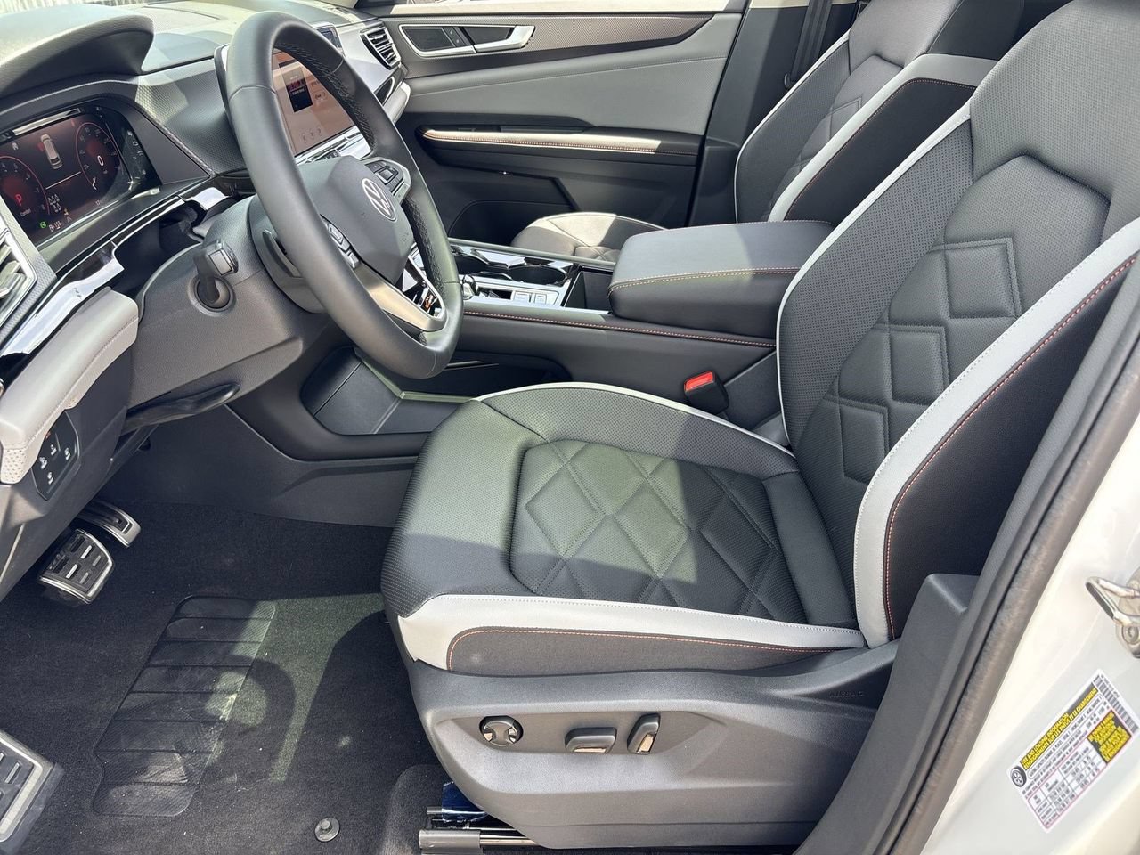 New 2026 Volkswagen Atlas Peak Edition AWD/4WD image 15