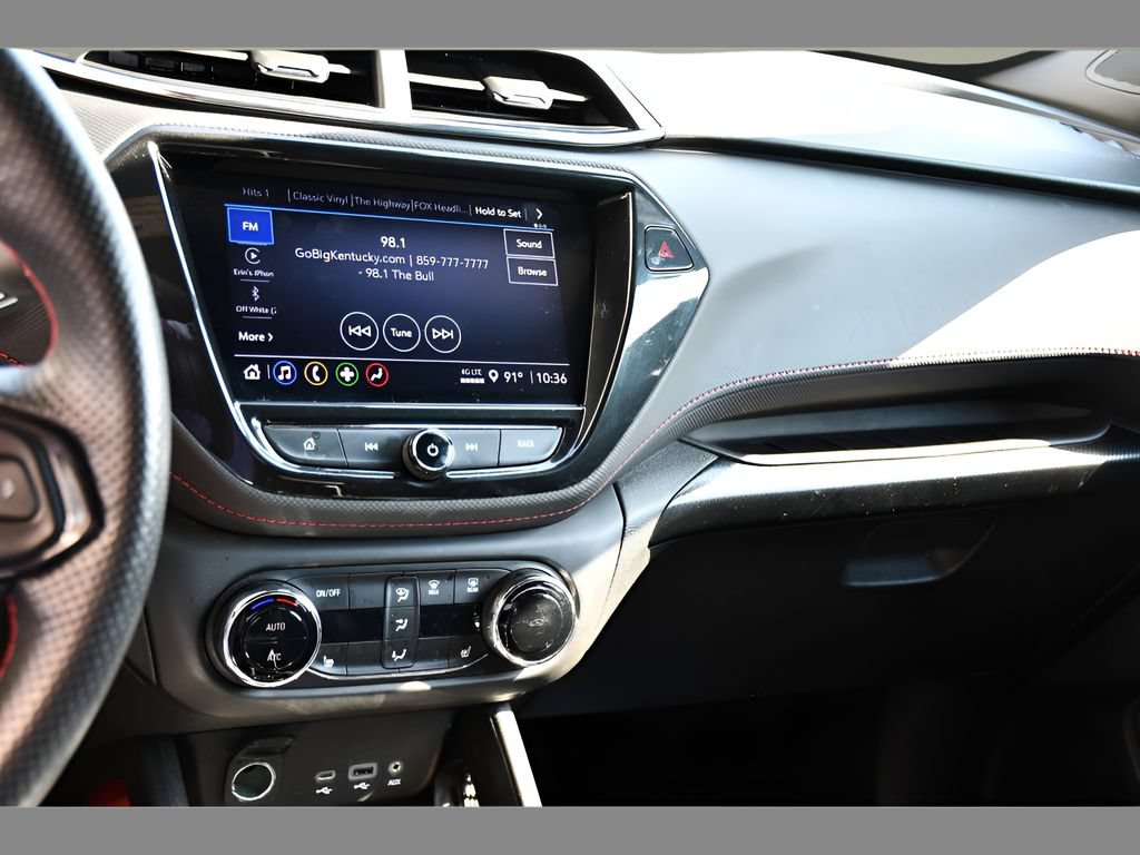 Used 2023 Chevrolet TrailBlazer RS w/ Convenience Package FWD image 19