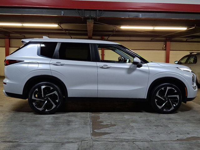 Used 2024 Mitsubishi Outlander SE AWD/4WD image 7