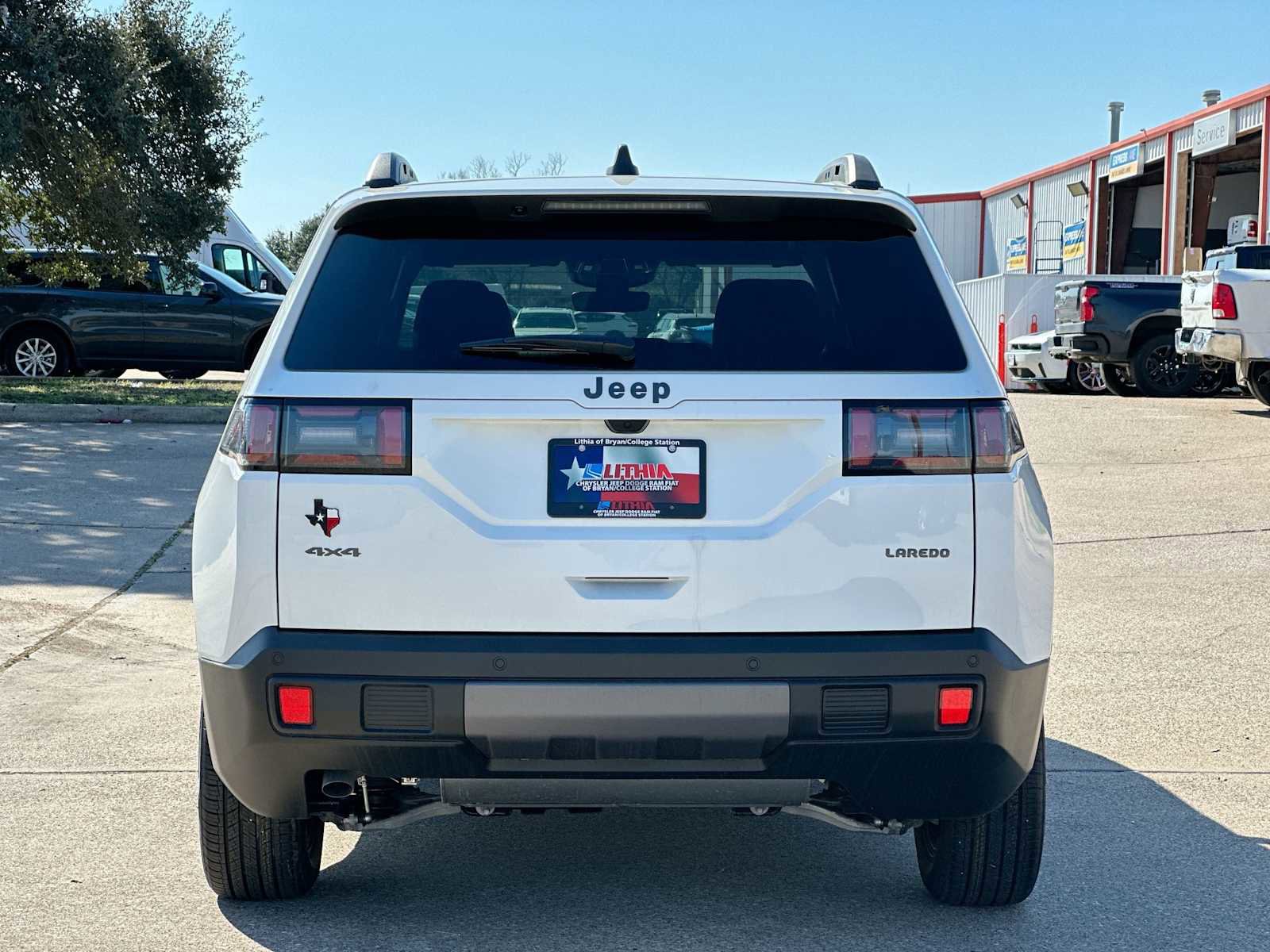 New 2026 Jeep Cherokee Laredo image 14