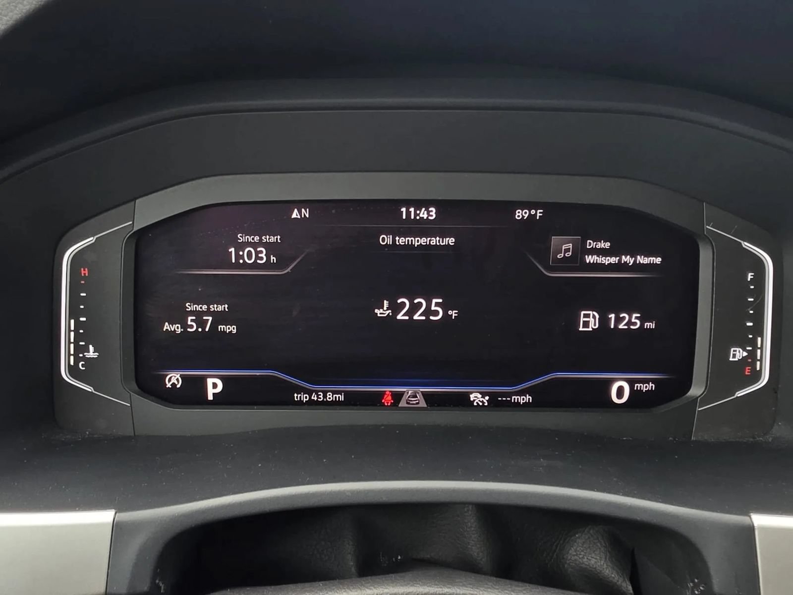 Used 2022 Volkswagen Atlas Cross Sport SE w/ Panoramic Sunroof Package FWD image 15