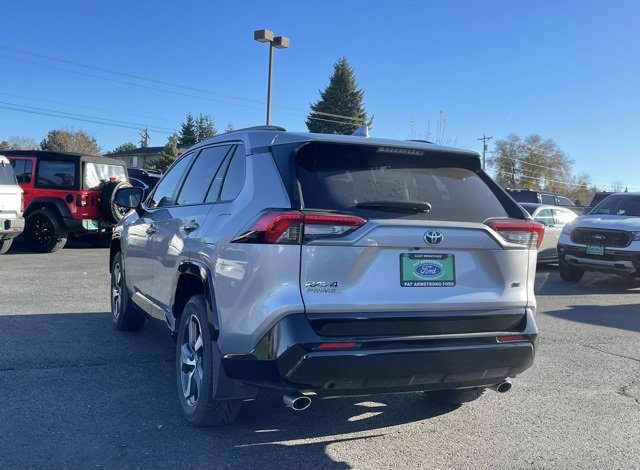 Used 2023 Toyota RAV4 SE image 4